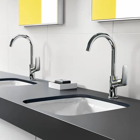 Hansgrohe Logis Single Lever Basin Mixer 210 with Swivel Spout without Waste - 71131000 5 Hansgrohe Logis Single Lever Basin Mixer 210 with Swivel Spout without Waste - 71131000 - Image 3